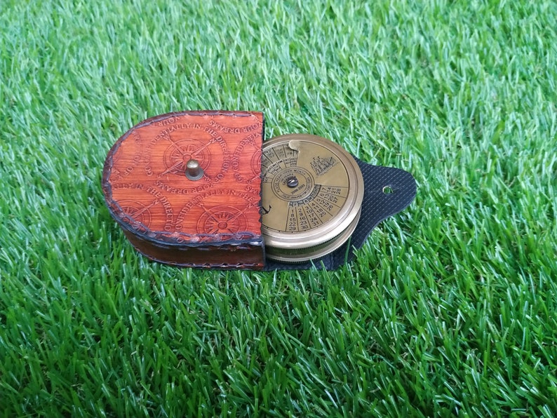 Brass Handmade Collectibles Pocket Compass with 100 year calendar /& world time