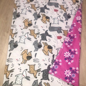 Large fleece dog blanket 33” x 55”