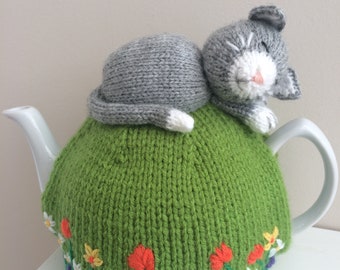 Tea cosy Knitting pattern. PDF digital download. Cat nap tea cosy knitting pattern. 2.5 pint tea pot. Knitted flat. ENGLISH ONLY.