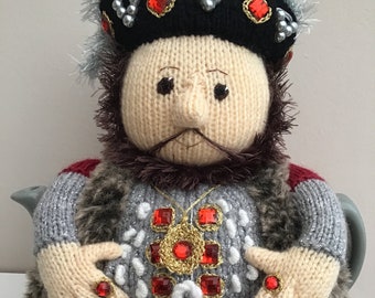 Tea cosy knitting pattern. PDF digital download. Henry VIII Tea cosy for a 6 cup teapot.