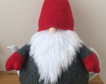 Tea cosy knitting pattern. PDF digital download. Gnome , Tomte, gonk . 6-cup tea pot. Knitted flat. ENGLISH ONLY.