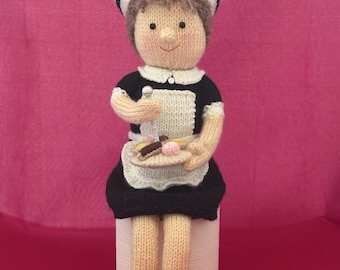 Knitting pattern. PDF digital download. Nippy the waitress. ENGLISH ONLY.
