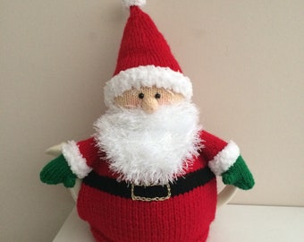 Tea cosy knitting pattern. PDF Digital download knitting Pattern to make a Father Christmas Tea cosy to fit a 2.5 pint tea pot.