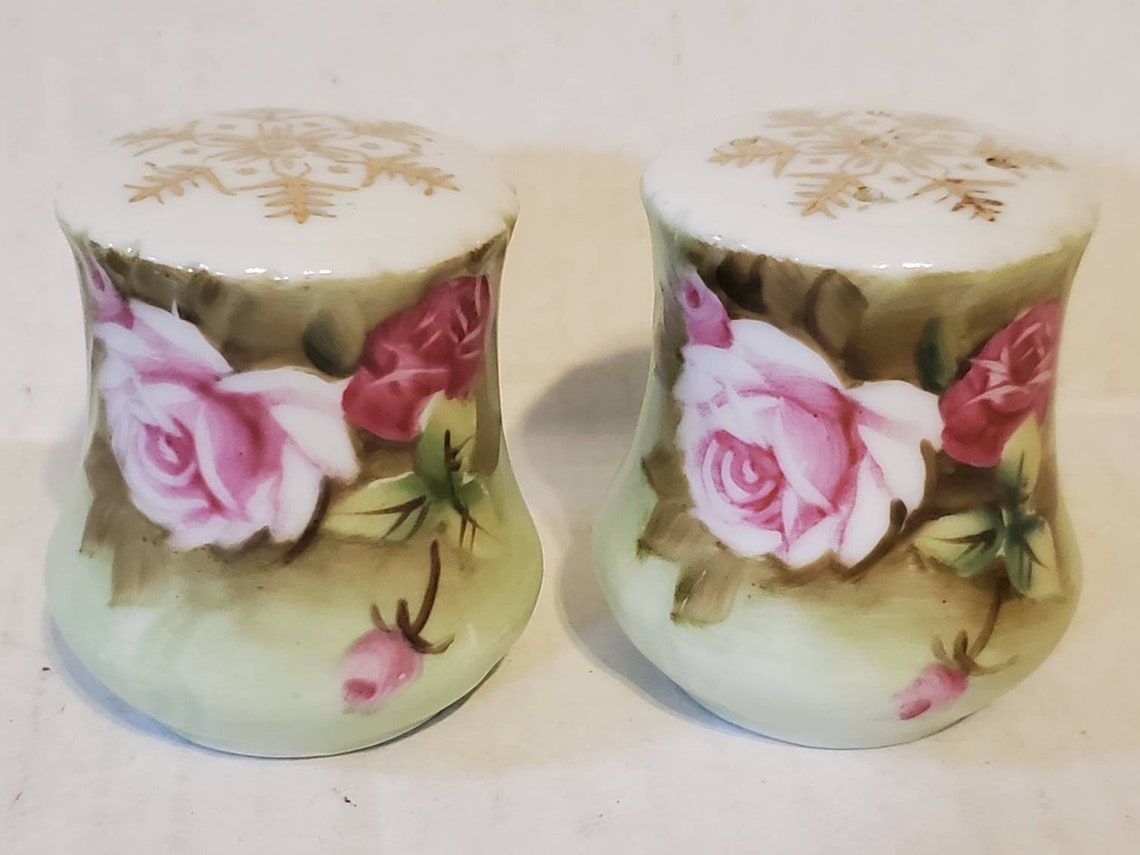 Vintage Lefton Salt Pepper Shaker Set Heritage Green With Pink Etsy