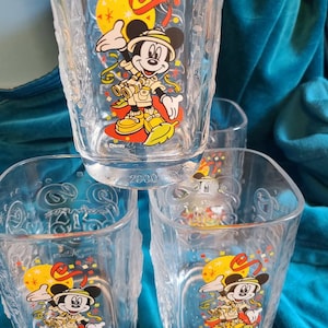 2000 Disney celebration McDonald&#39;s glasses
