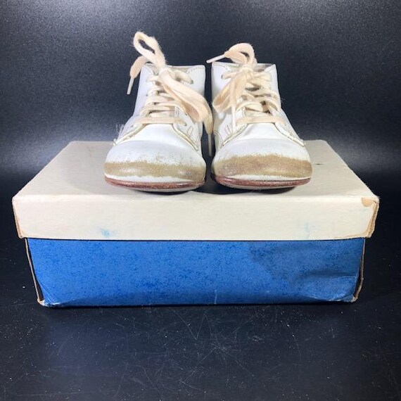 Vintage Edwards White Leather Baby Toddler Infant