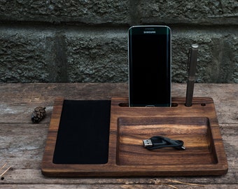 Charging station,Phone charging station,Charging station organizer,Wireless Charger,Apple charging station,Wood charging station,Phone stand