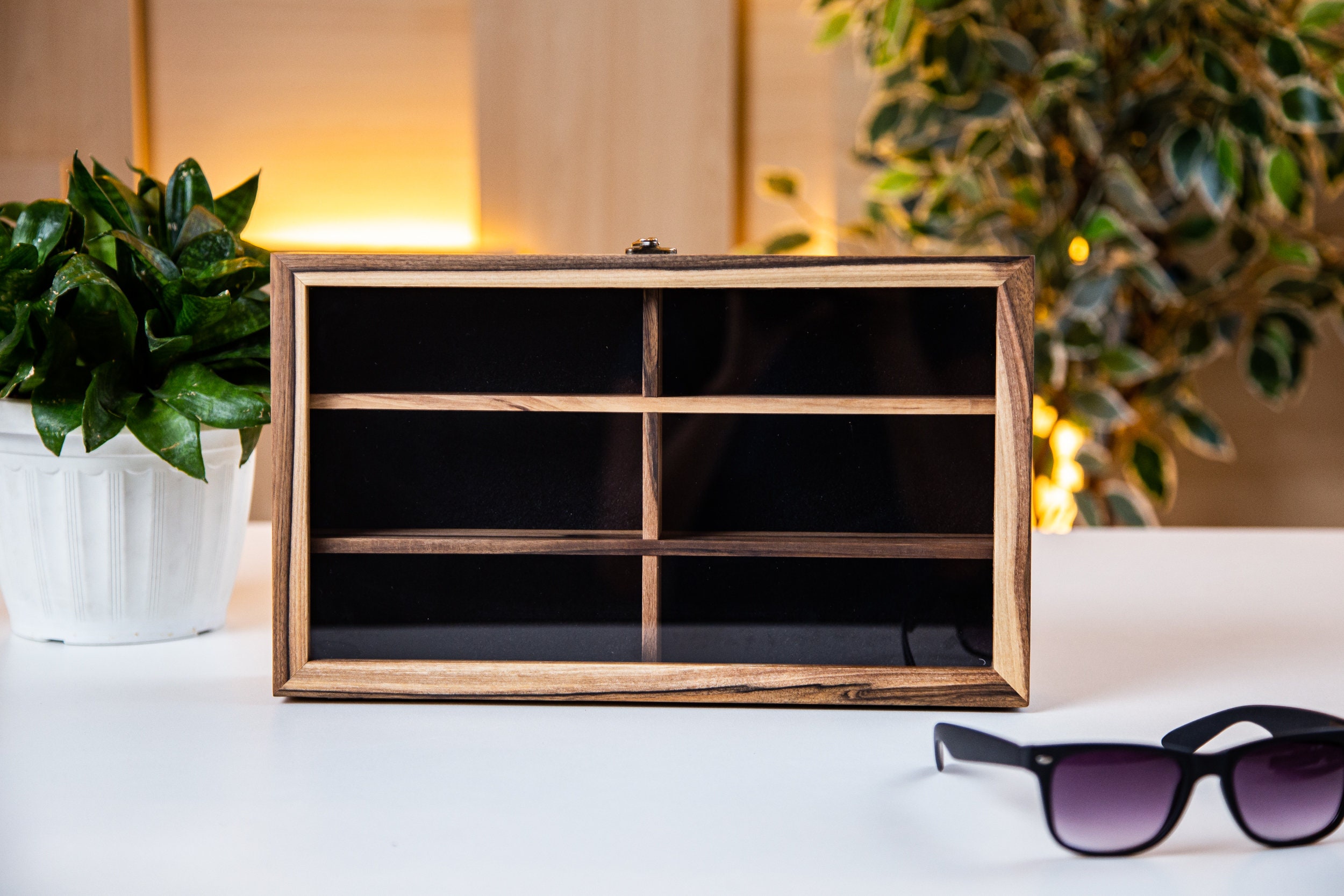 Wood eyeglass box - .de
