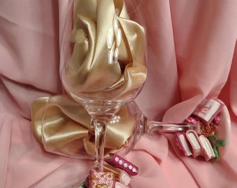 Booked Up Pink Rose Garden Wine Glass