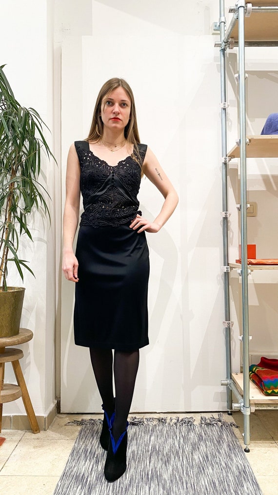 Robe vintage Christian Dior en dentelle noire - Chez Sarah