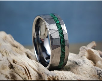 Hammered Tungsten Carbide Channel Ring w/offset Green Malachite stone inlay - metal ring