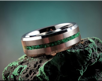 Tungsten Carbide Ring with narrow Green Malachite inlay