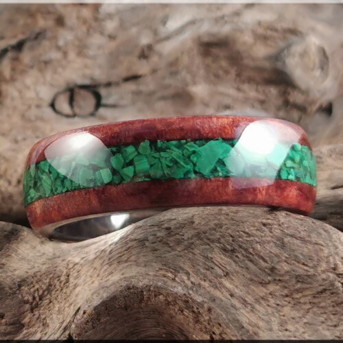 Bentwood Ring - Redwood Burl w/Green Malachite shops inlay on titanium ring core - wood ring