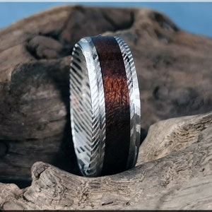 Echter Damaststahl Kanal Ring mit Smoked Etimoe Inlay - Metallring