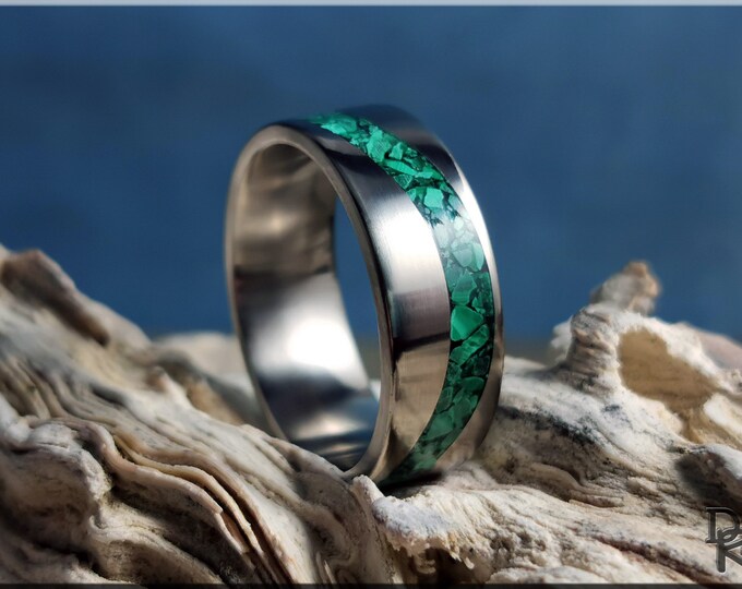 Titanium Wave 8mm Channel Ring w/Green Malachite inlay - metal ring