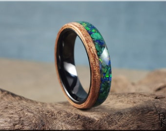 Bentwood Ring - Okoume w/Live Edge Stone and Opal blend inlay, on Polished Black Ceramic inner core - wood ring