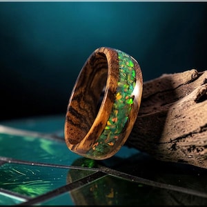 Bocote Holz Ring mit Opal Inlay