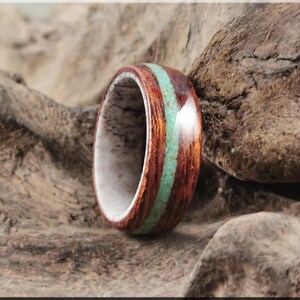 Bentwood Ring - Quilted Kosipo w/Alacran Turquoise inlay on deer antler ring core - wood ring