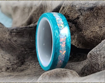 Bentwood Ring - Ocean Blue Koto w/Sun and Ice Opal inlay, on polished white ceramic ring core - wood ring