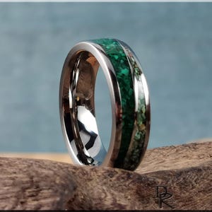 Titanium Twist Ring w/Malachite and Green Turquoise inlays - metal ring