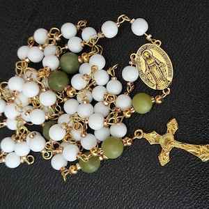 Handcrafted Tridacna and Jade Catholic Rosary – A Spiritual Gift of Faith and Devotion