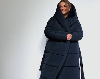 Oversized Black Blanket Coat: Hooded, Belted, Winter Warm