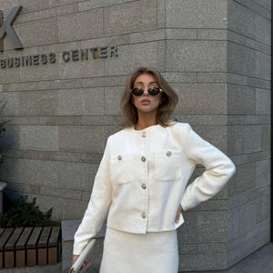 Style suit White wedding Tweed jacket women Business suit Two piece suit Bridal suit White blazer Original costum