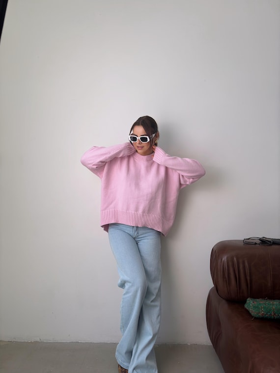 Light pink pullover sweater hotsell