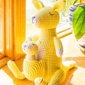 Kangaroo Crochet Pattern / Mom and Baby Kangaroo / Yellow Kangaroo Toy / Joey Kangaroo / Amigurumi Kangaroo Pattern / Kangaroo with Pouch image 2