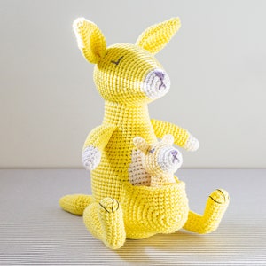 Kangaroo Crochet Pattern / Mom and Baby Kangaroo / Yellow Kangaroo Toy / Joey Kangaroo / Amigurumi Kangaroo Pattern / Kangaroo with Pouch image 1