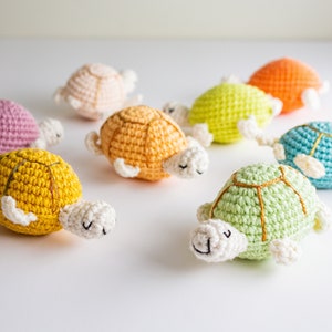 Crochet Turtle Pattern / Amigurumi Turtle PDF / Turtle Pocket Pals / Mini Crochet Turtle / Colorful Crochet Keychains / Turtle Toys