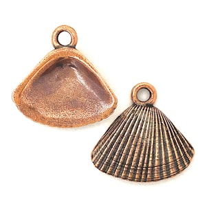 Antiqued Copper Plated Shell Charm. (2 pieces) TierraCast® Lead Free Pewter, Made in USA