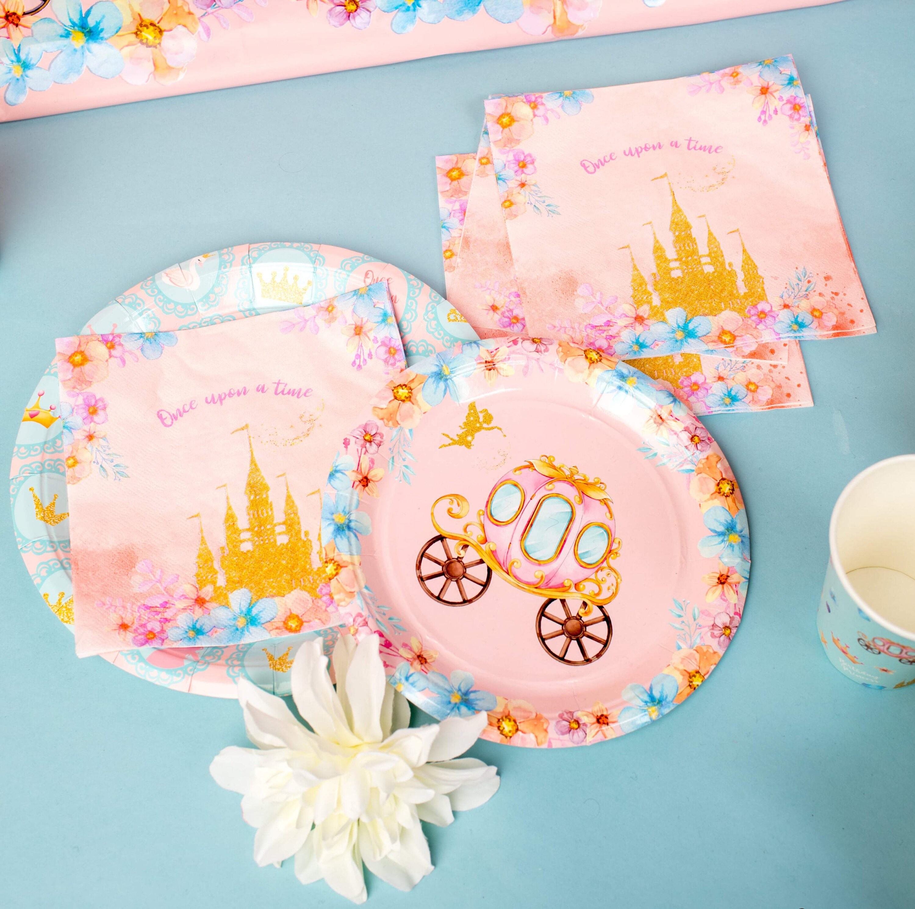 Princess Party Supplies Set Serves 16 Large Dinner Plates Etsy