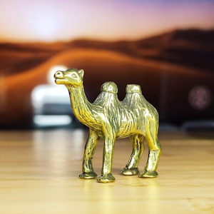 Brass Camel Figurine – Versatile Ornament for Terrarium, Miniature Landscapes, or Aquascaping