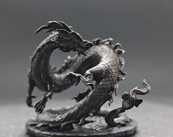 Mini-messing Chinese drakensculptuur – Feng Shui Wealth Charm, antieke afwerking Aziatisch decor