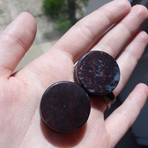 Bloodstone Spreaders