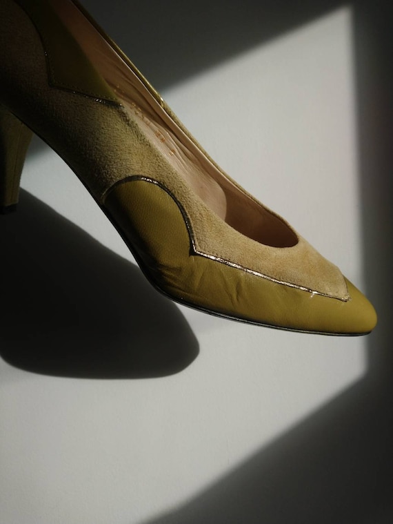 Pistachio pumps