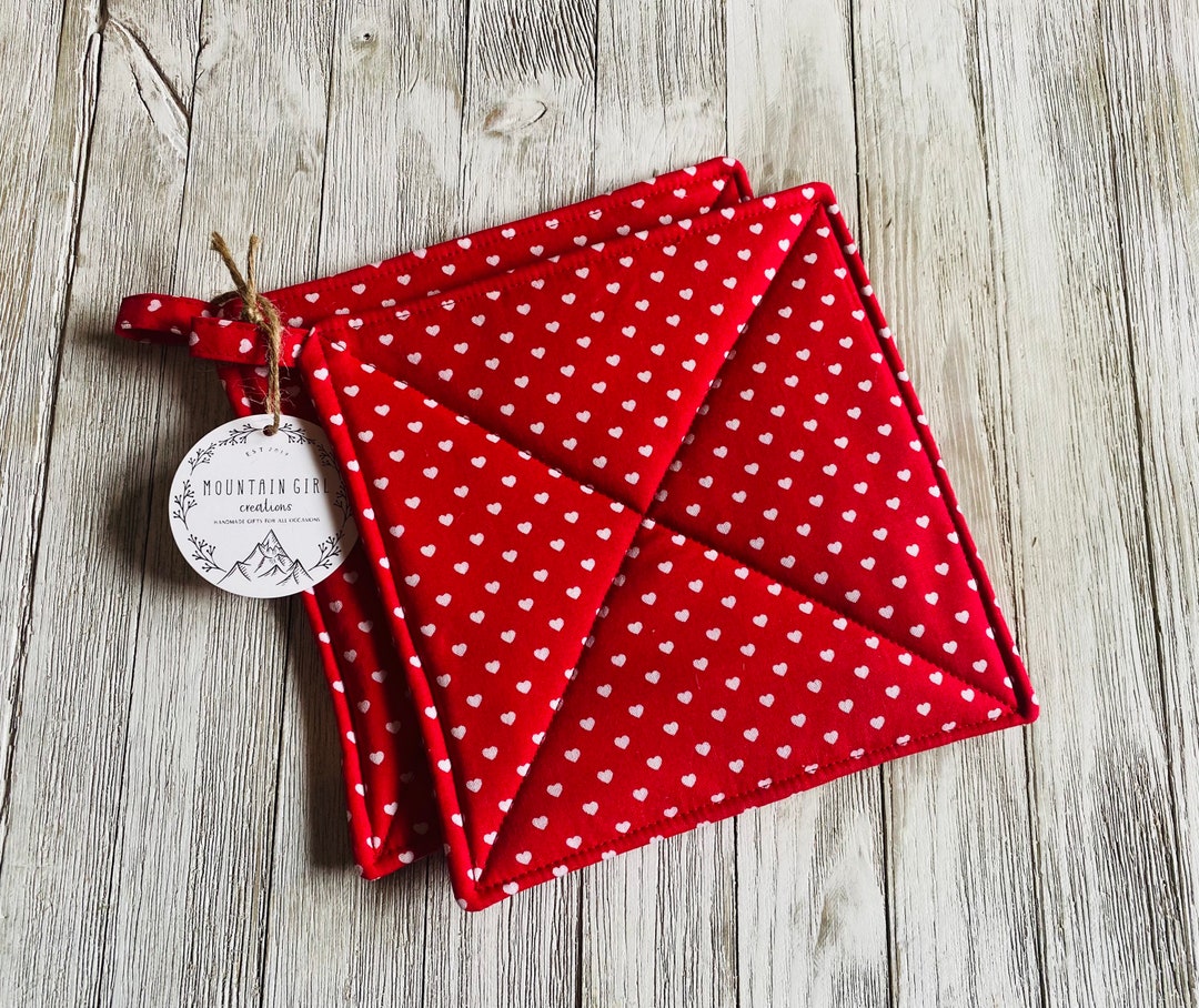 Set of 2 Handmade Potholders, Valentines Day Potholders, Mini Hearts