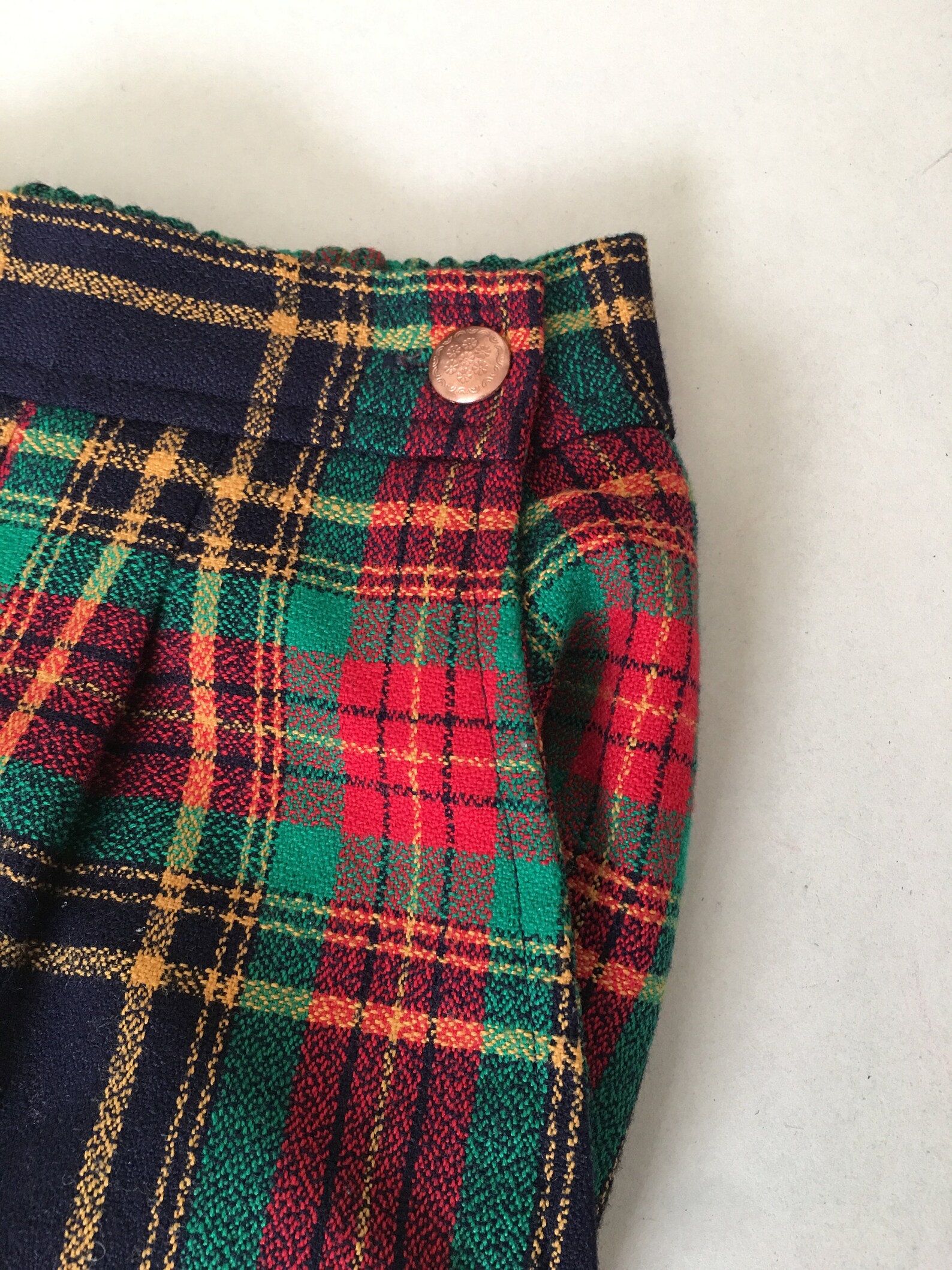 CHAUS 1990s Tartan Plaid Knit Polyester Rayon blend Pleated | Etsy