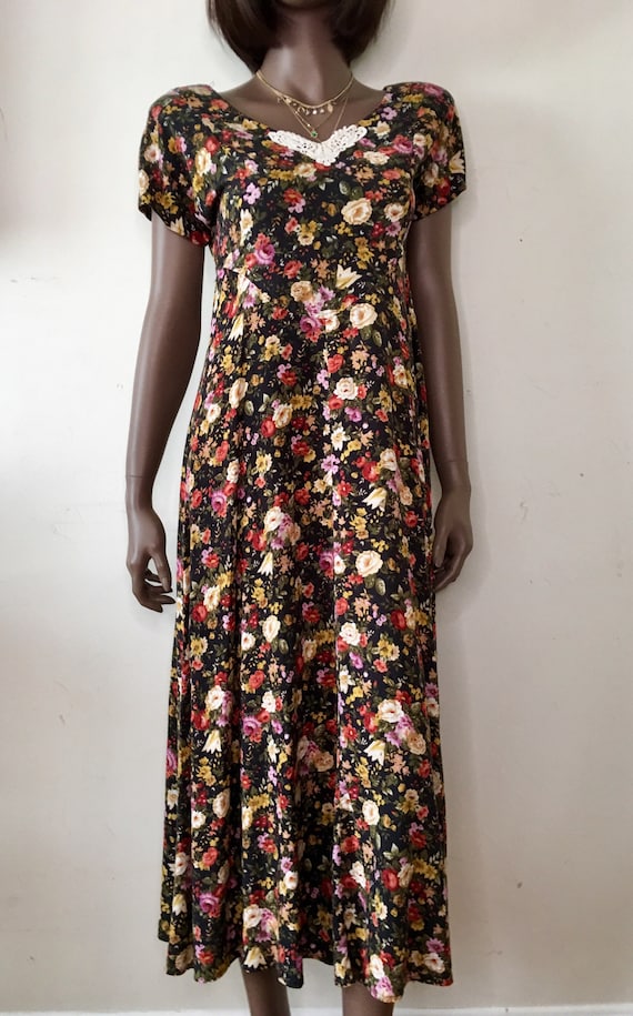 90s Floral Rayon Midi Dress: Vintage Yoke Waist Fit & Flare, Size 7