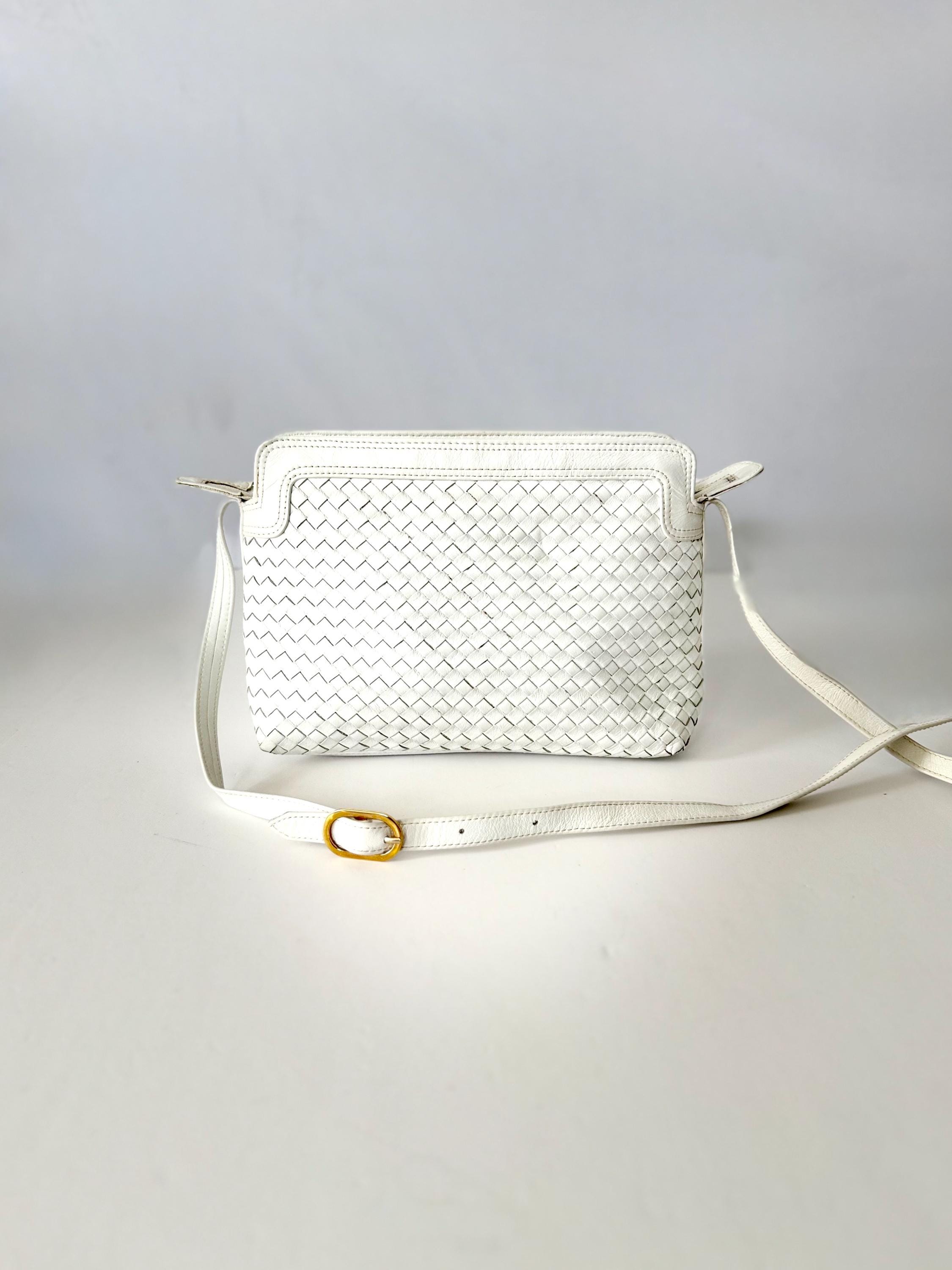 バッグ　ボッティガ風 ボッテガ風 イントレチャート クロスボディバッグ BOTTEGA VENETA 風