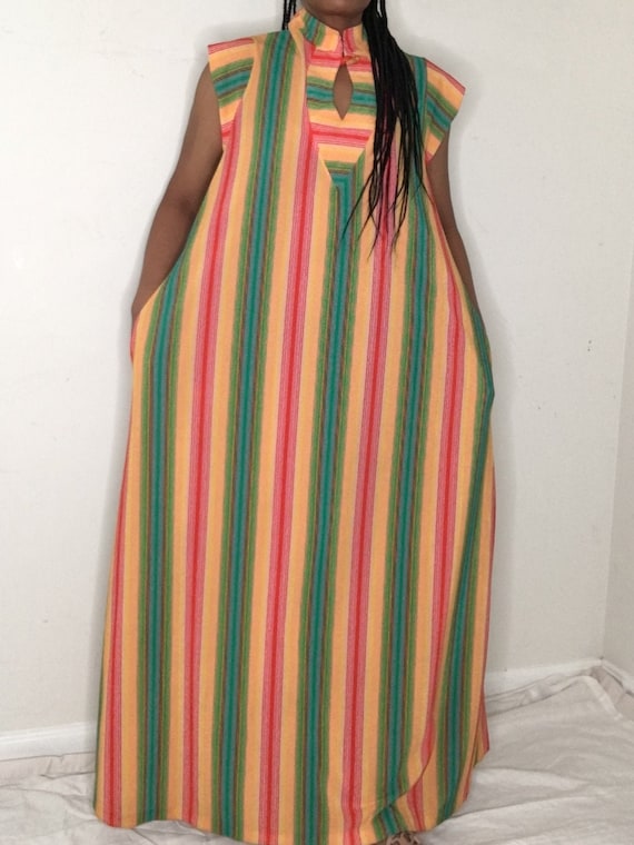Vintage DUTCHESS 1960s Terrycloth Multi Colored Ra