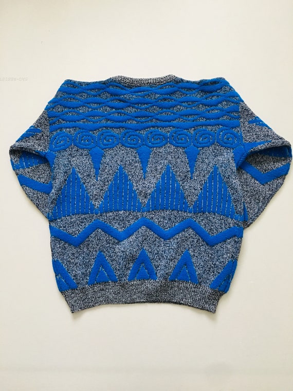 ADELE KNITWEAR 1980s 3D Abstract Blue and Gray Te… - image 6