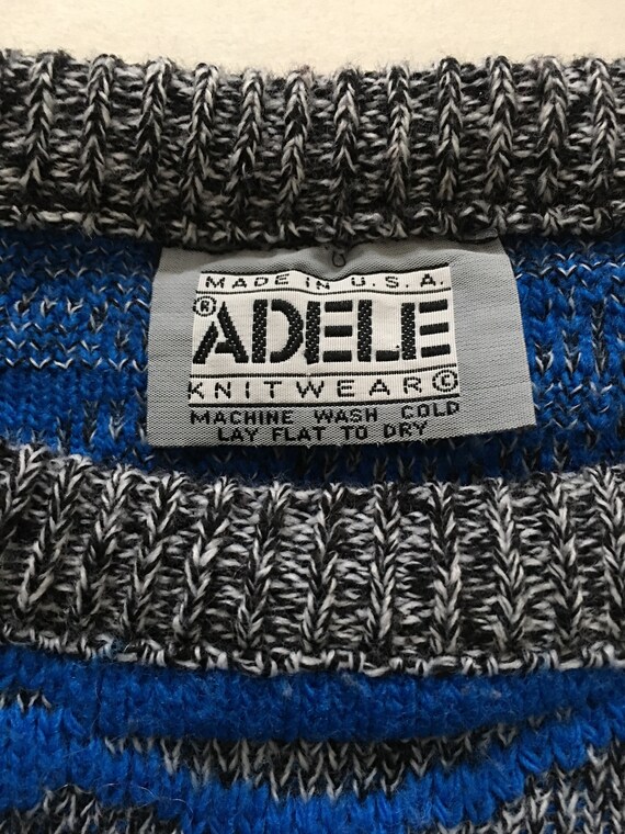 ADELE KNITWEAR 1980s 3D Abstract Blue and Gray Te… - image 5