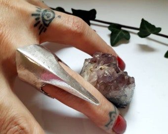 Ring with spikes