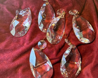 Antyczny lub zabytkowy zestaw 6 dużych pryzmatów kryształowych do żyrandola