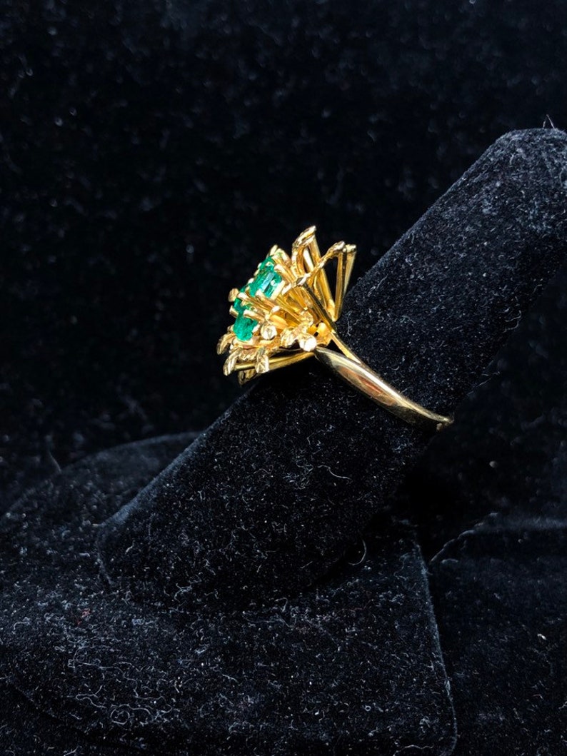 Victorian Emerald Ring 18K Yellow Gold image 4