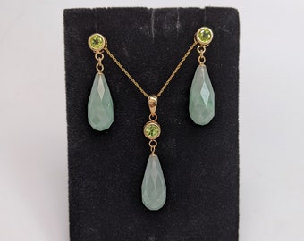 Jade and Peridot Jewelry Set 14 Yellow Gold