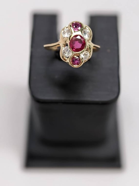 Antique Ruby and diamond Ring 14K Yellow Gold