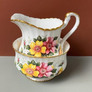 Paragon Majesty the Queen - Etsy